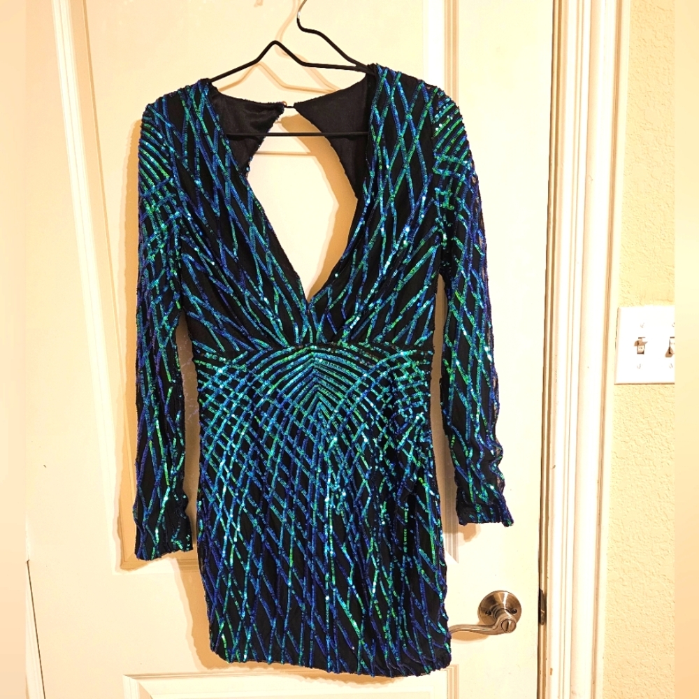 Beautiful cocktail mini dress Size L